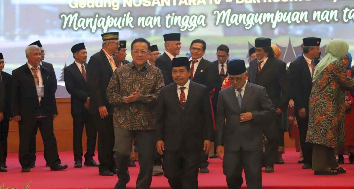 Wakili Mendagri, Sekjen Kemendagri Kukuhkan DPP Forum Alumni Mahasiswa Minang