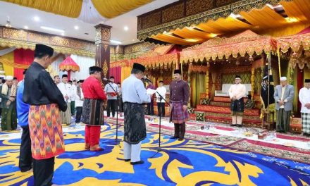 Menteri ATR/Kepala BPN Dianugerahi Anggota Kehormatan Lembaga Adat Melayu Provinsi Jambi
