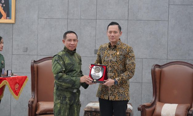 Menteri ATR/Kepala BPN Bertemu Panglima TNI, Bangun Sinergi dalam Penyelesaian PSN