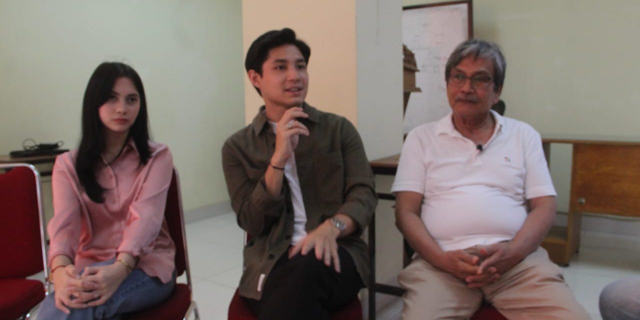 Giliran SMK Malaka Jakarta Timur di Sambangi Artis Film Syirik