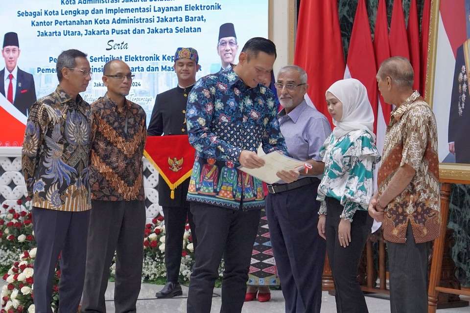 Terima Sertipikat Tanah Elektronik, Warga Jakarta: Yakin karena Lebih Safety