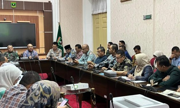 Pj Wali Kota Rapat Bersama Provinsi Percepatan Penanganan Sampah