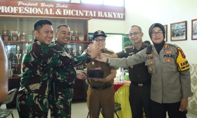 Bersama Forkopimda, Pj. wali Kota Hadiri Syukuran Yonif 131/Braja Sakti