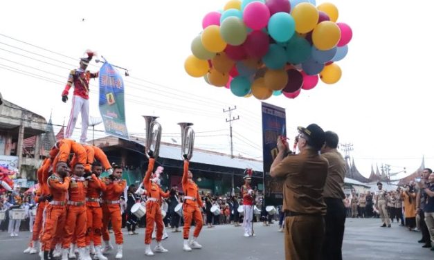 Pj Wali Kota Jasman Puji Penampilan Marching Band IPDN dan Launching Festifal Botuang
