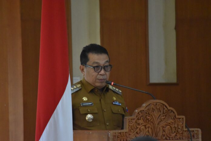 Pj Wali Kota Menyampaikan Jawaban Atas Pandangan Umum Fraksi-fraksi DPRD Kota Payakumbuh