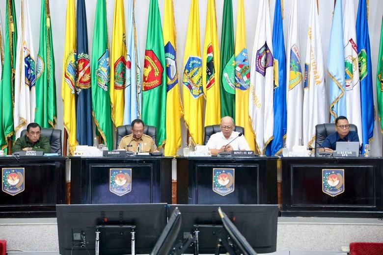Inflasi YoY 3,00 Persen, Mendagri Minta Pemda Terus Monitor Inflasi