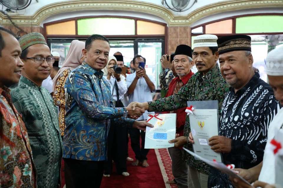 Serahkan Sertipikat Tanah Wakaf di Medan, Dirjen PHPT: Ini Akan Meminimalisir Risiko Sengketa Pertanahan