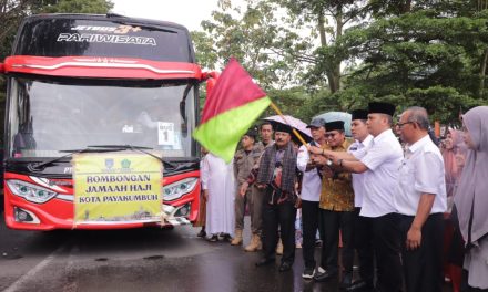 204 JCH Kota Payakumbuh Bertolak Ke Embarkasi Padang