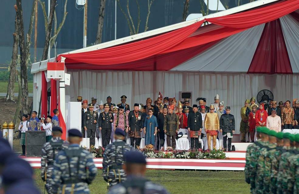 Dampingi Presiden Jokowi Hadiri Upacara Hari Lahir Pancasila, Menteri AHY Kenakan Pakaian Adat Melayu Riau