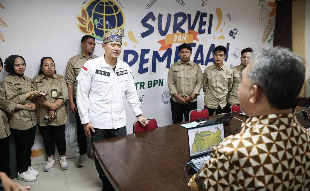 Di Kantah Kota Pekanbaru, Menteri AHY Ingatkan Nomor Hotline WhatsApp Pengaduan Kementerian ATR/BPN: 081110680000