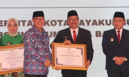 Terbaik Nasional, Pj Wali Kota Payakumbuh Raih Penghargaan Indeks Pembangunan Keluarga