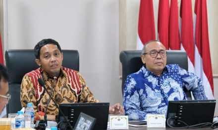 Pimpin Rapat Evaluasi Mingguan, Wamen ATR/Waka BPN: Implementasi Sertipikat Tanah Elektronik Sudah Melampaui Target