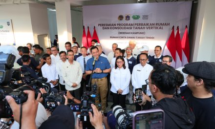 Kurangi Masalah Kekumuhan dan Kepadatan Penduduk, Menteri AHY Resmikan Program Perbaikan Rumah dan Konsolidasi Tanah Vertikal Rumah Susun Cinta Damai di Jakarta Pusat