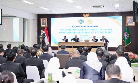 Berikan Keadilan bagi Masyarakat, Ketua Mahkamah Agung Apresiasi Pelaksanaan Sertifikasi Hakim Pertanahan dan Tata Ruang