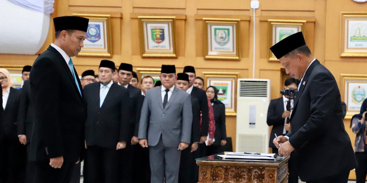 Mendagri Tito Lantik Pejabat Pimpinan Tinggi Pratama di Lingkungan Kemendagri