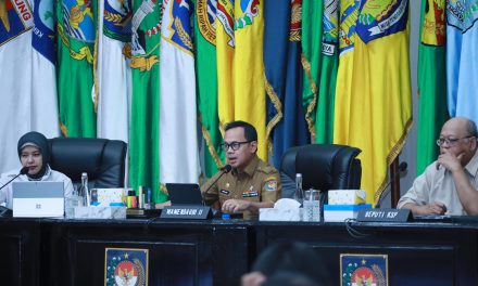 Wamendagri Bima Arya Minta Kepala Daerah Waspadai Lonjakan Harga Pangan dan Pastikan Serapan Gabah Maksimal