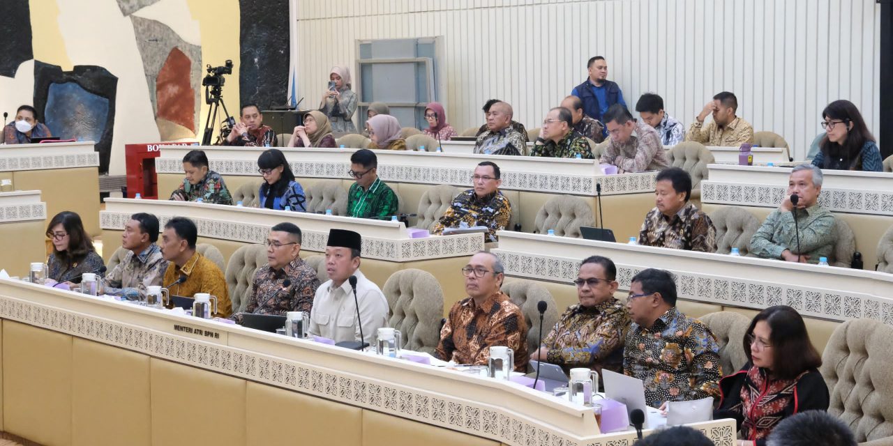 Di Hadapan Komisi II DPR RI, Menteri Nusron Sampaikan Progres Penertiban 537 Perusahaan Sawit yang Tidak Memiliki HGU