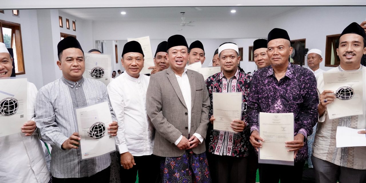 Terima Sertipikat Wakaf Berbentuk Elektronik, Warga Kudus Yakini Bisa Lindungi dari Potensi Konflik Pertanahan