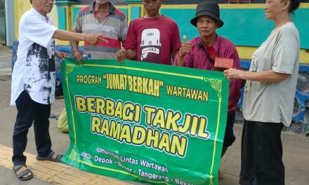 Pekan ke-2 Ramadhan, PROGRAM JUMAT BERKAH WARTAWAN Berbagi Takjil