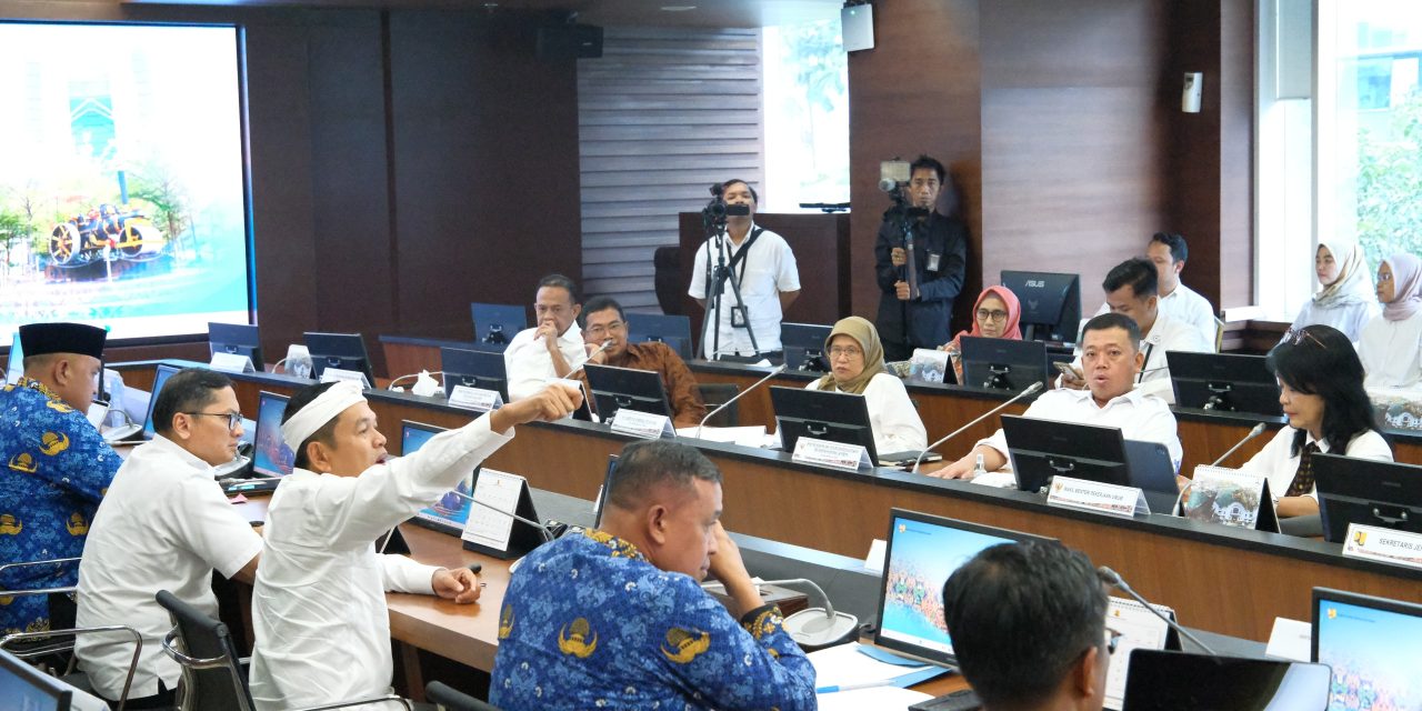 Sepakati Langkah Penanggulangan Banjir di Jabar, Menteri Nusron: Semua Badan dan Sempadan Sungai Harus Ditertibkan