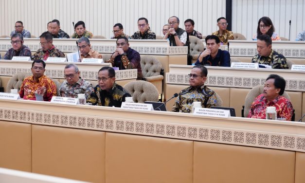 Tindak Lanjut Evaluasi Triwulan I, Komisi II DPR RI Adakan Rapat Kerja dengan Kanwil BPN Provinsi Se-Indonesia