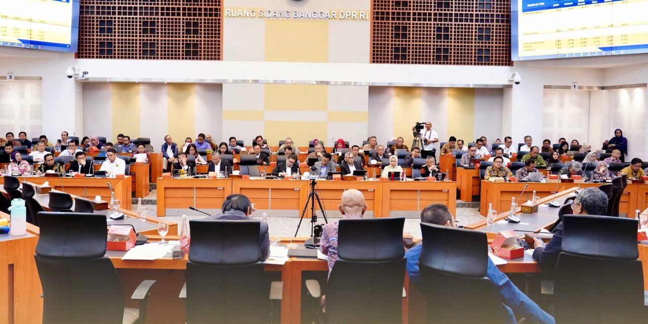 Rapat Bersama Badan Anggaran DPR RI, Sekjen Kementerian ATR/BPN Optimis Ada Peningkatan PNBP pada 2026