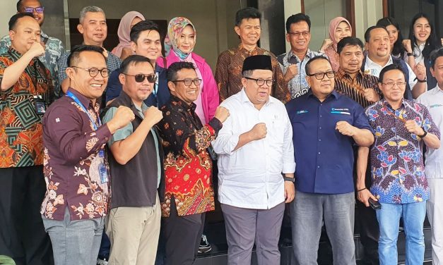 Wamen PKP Dorong Krakatau Steel dan BUMN Pendukung Perumahan Terus Inovatif dan Kompetitif