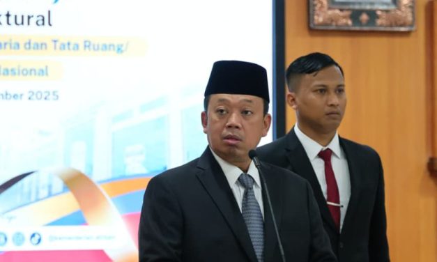 Lantik Pejabat Struktural, Menteri ATR/Kepala BPN: Layani Masyarakat dengan Hati, Bukan Transaksi