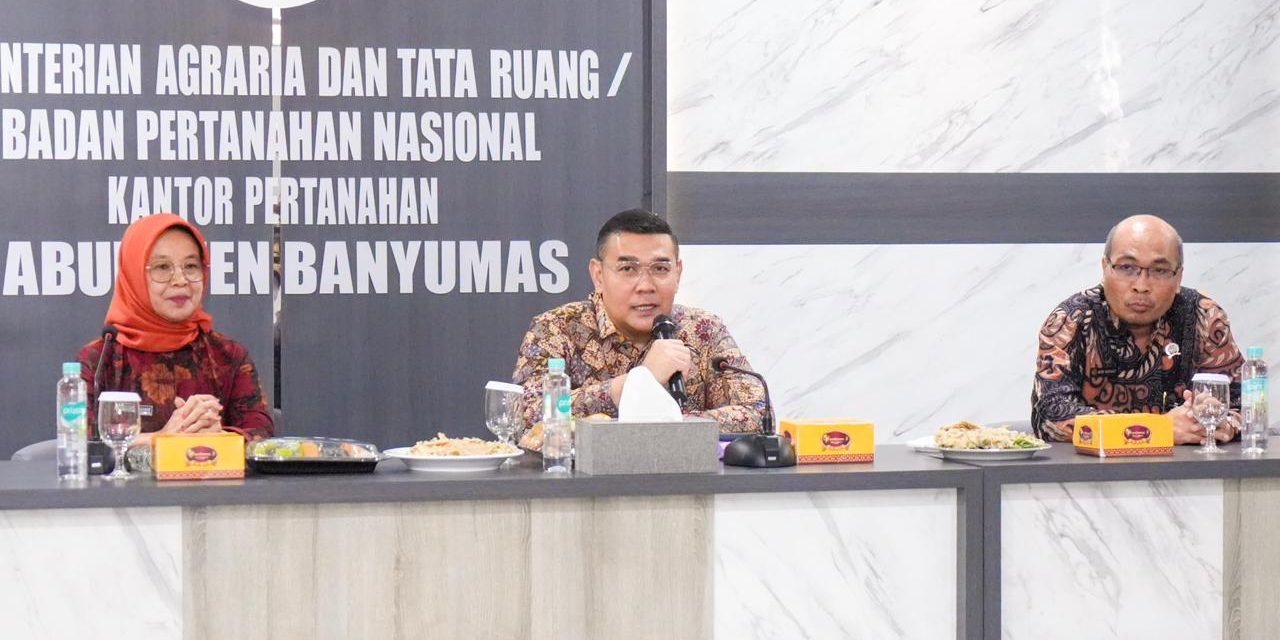 Tinjau Kantah Kabupaten Banyumas, Wamen Ossy Tekankan Pentingnya Peningkatan Kualitas Layanan
