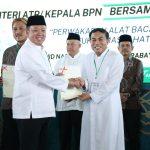 Jelang Natal, Romo Wahyu Terima Sertipikat untuk Gereja Katolik Fransiskus Asisi sebagai Kado Natal bagi Umat